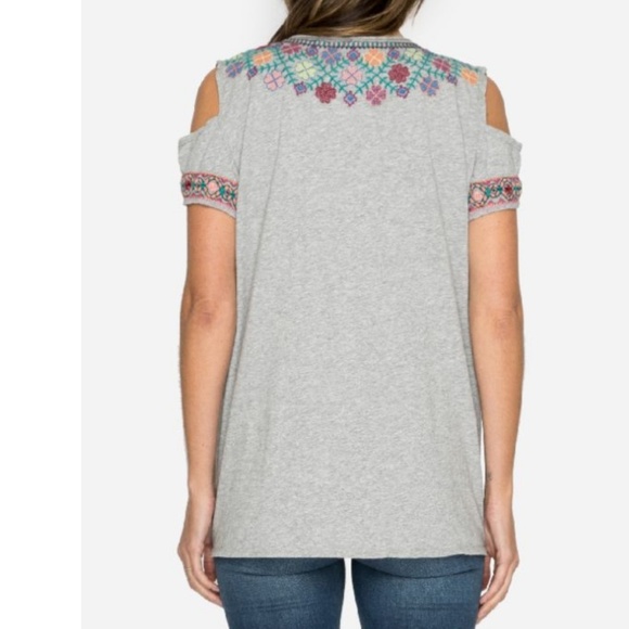 Johnny was CLOVER COLD SHOULDER TEE - Picture 5 of 8